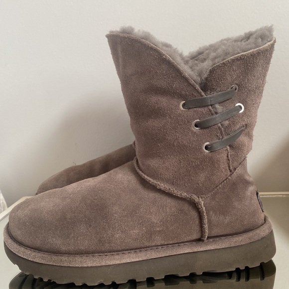 Ugg Constantine suede boots womens - Picture 3 of 9